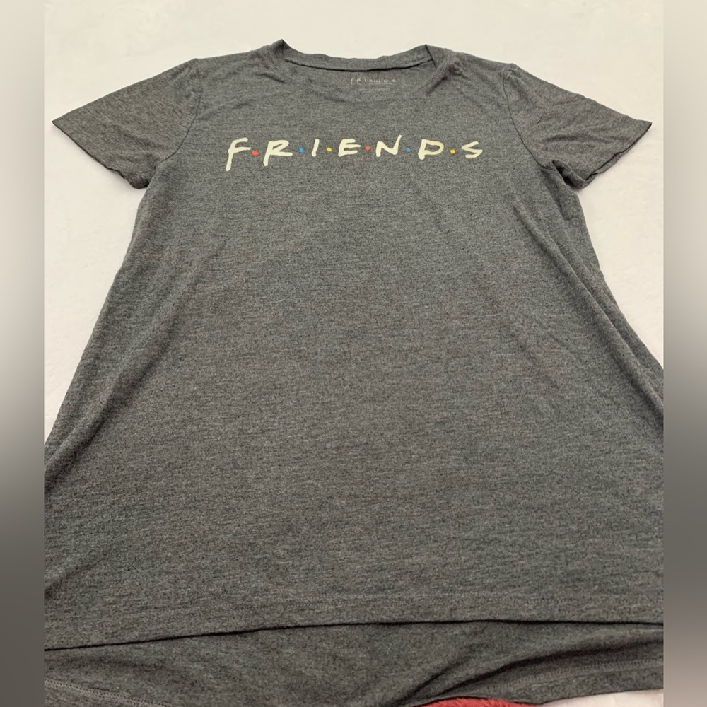 Friends tee